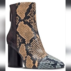 Nine West Cabrillo Cap Toe Booties, Snakeprint 9M EUC